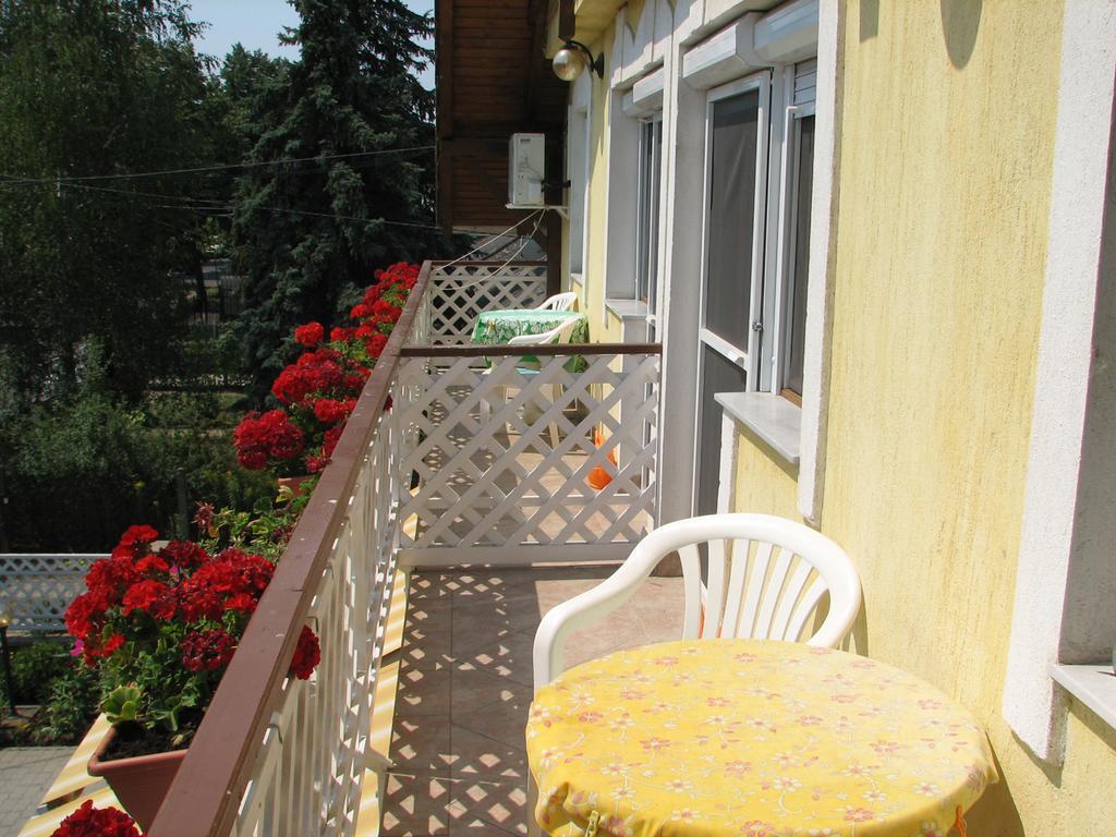 Olga Apartmanház Apartamento Hajdúszoboszló Exterior foto